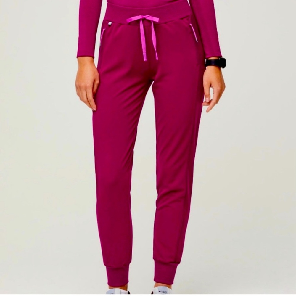 Figs Dark Magenta Joggers SP